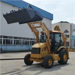 Ekskavator-iekrāvējs Cummins dzinējs